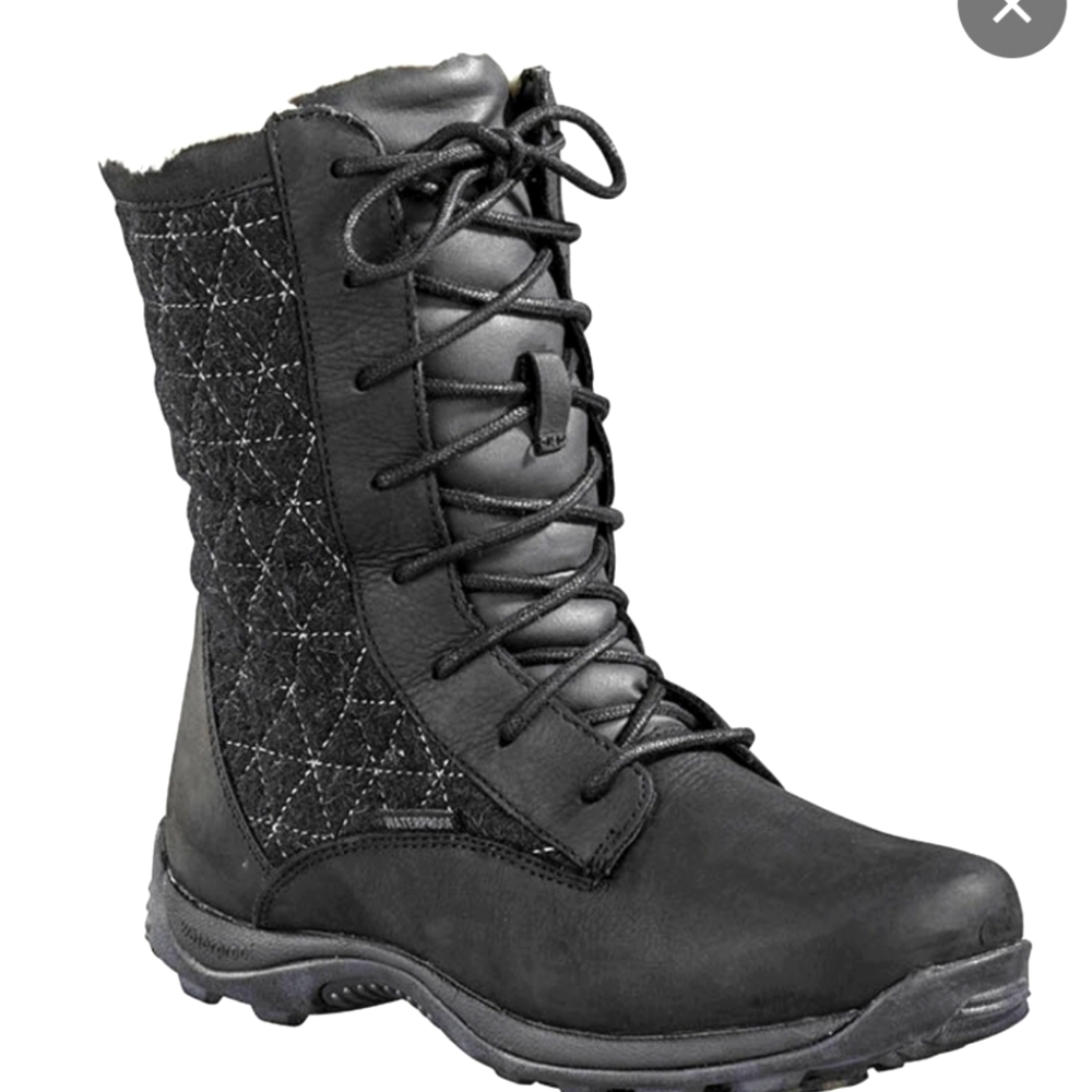 NWT Women's Alpine boots, size US 10, EUR 40, black